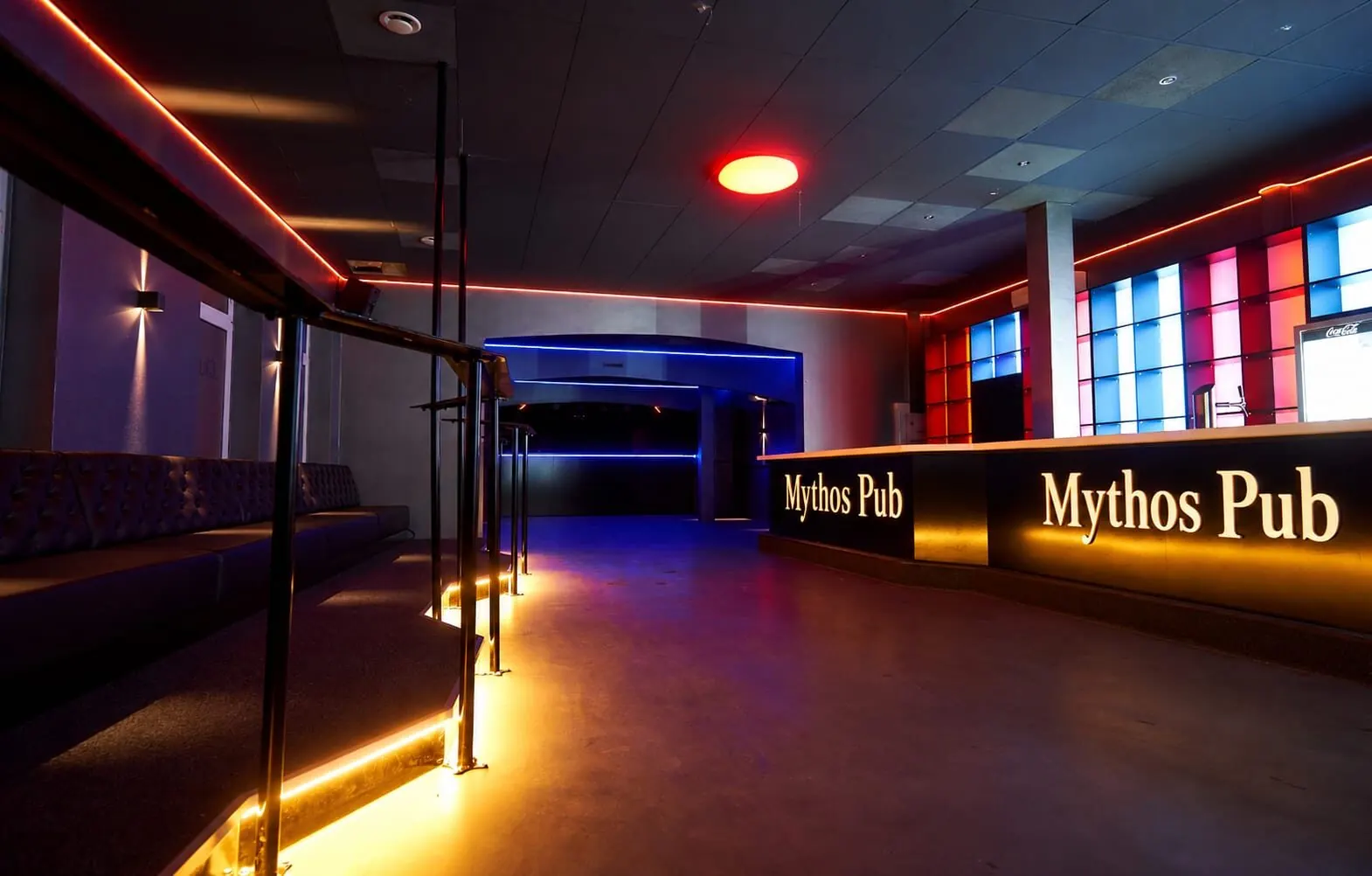 Bar und Empore im Mythos